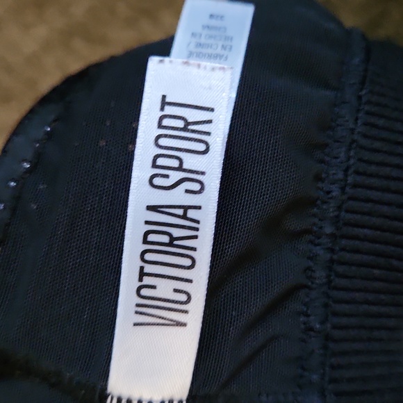 Victoria's Sport Strappy Sports Bra - Picture 7 of 9